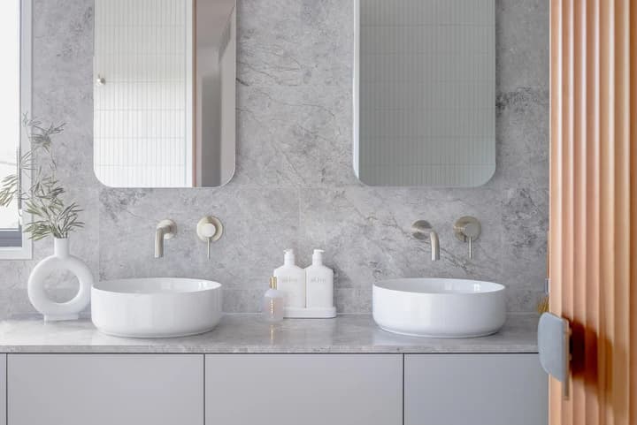 Universal Round Curved Spout thumbnail 7