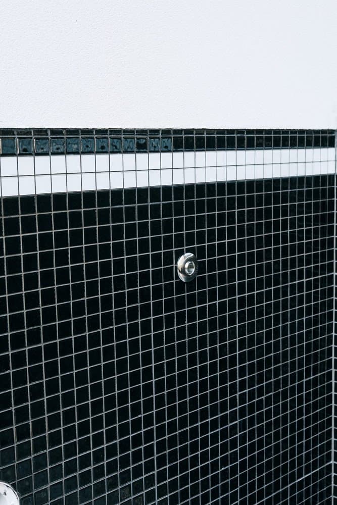 Nero Crystal Glass Mosaic 25mm x 25mm thumbnail 4