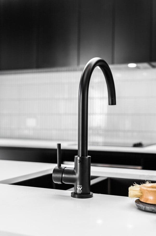 Round Gooseneck Kitchen Mixer Tap - Matte Black thumbnail 9