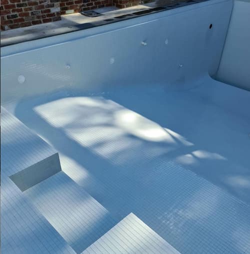 Bianco Crystal Glass Mosaic 25mm x 25mm thumbnail 5