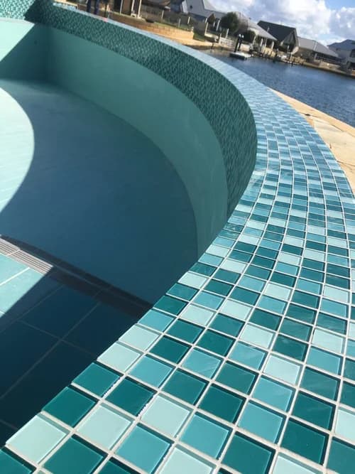 Lugano Crystal Glass Mosaic 25mm x 25mm thumbnail 3