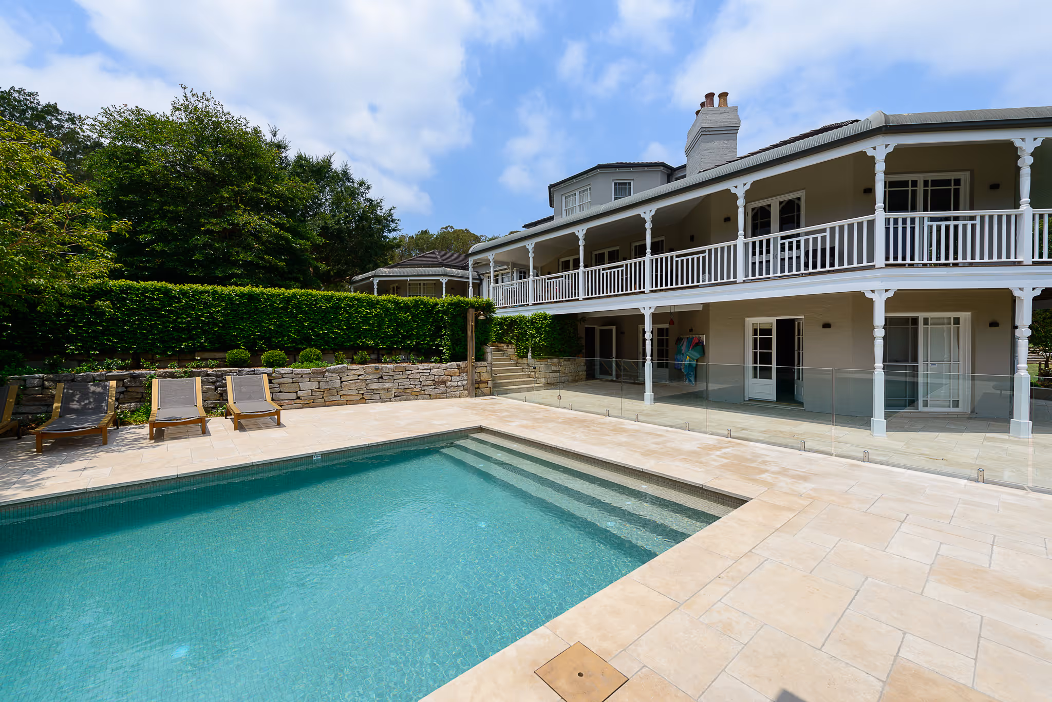 Outdoor Paver - Classic Travertine thumbnail 3