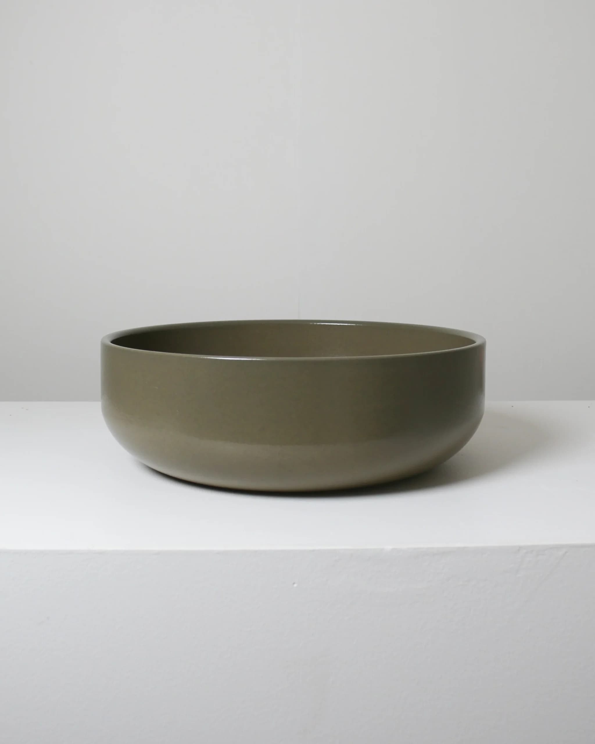 Robert Gordon Clay 300 Round Hand Basin thumbnail 7