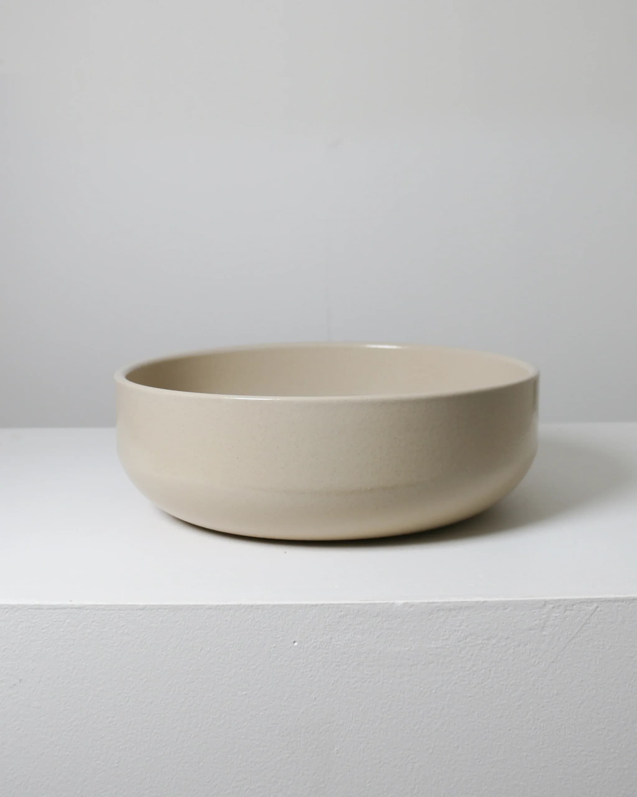 Robert Gordon Clay 300 Round Hand Basin thumbnail 3