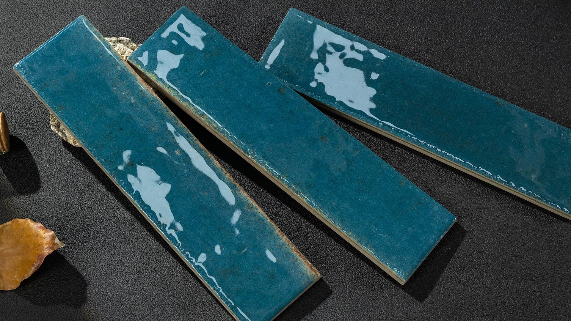 Otway Dark Blue Gloss — view 1