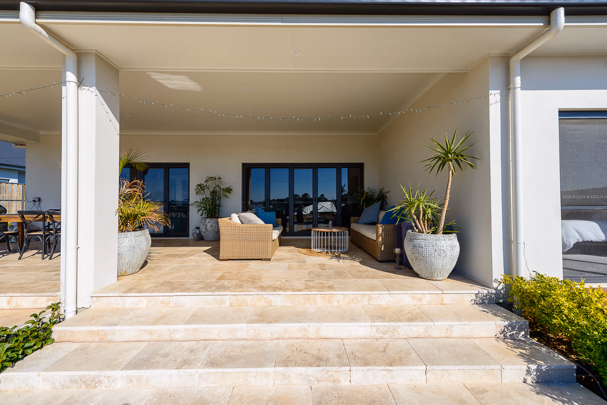 Outdoor Paver - Premium Light Travertine